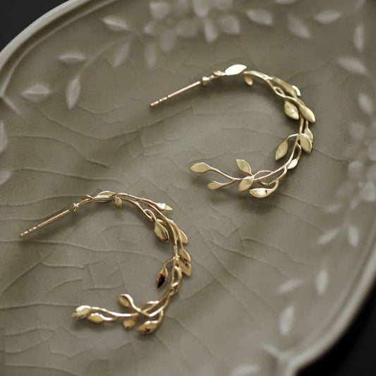 14K Gold Fairy Leaf Earring