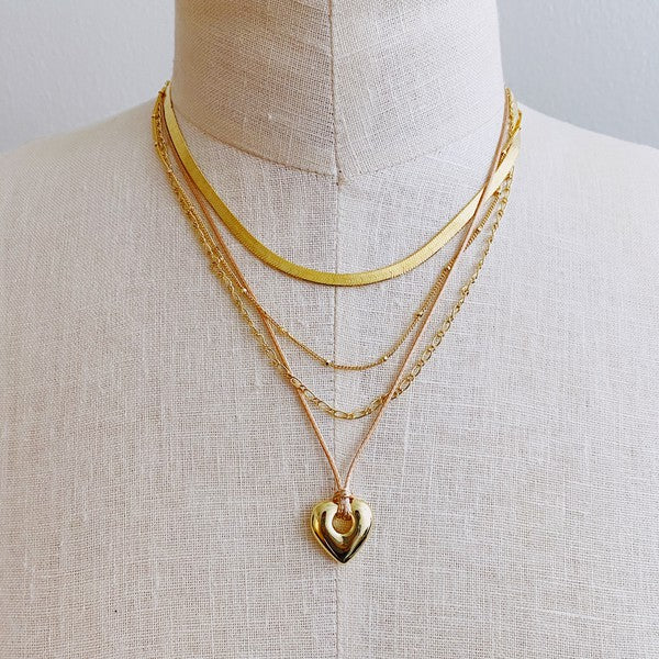 Perfectly Layered Heart And Chain Necklace - Lily and Lavender Boutique