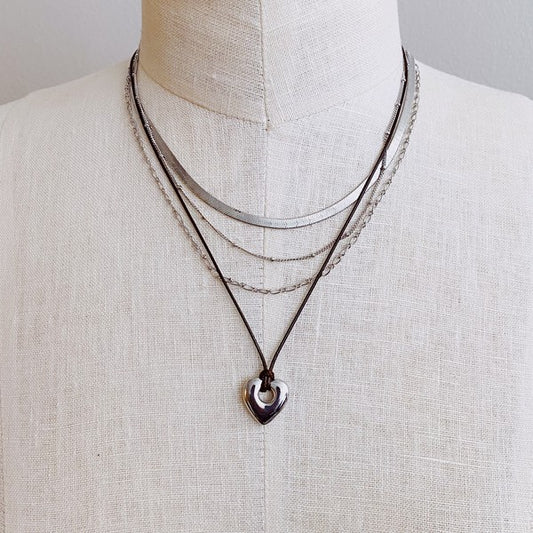 Perfectly Layered Heart And Chain Necklace - Lily and Lavender Boutique