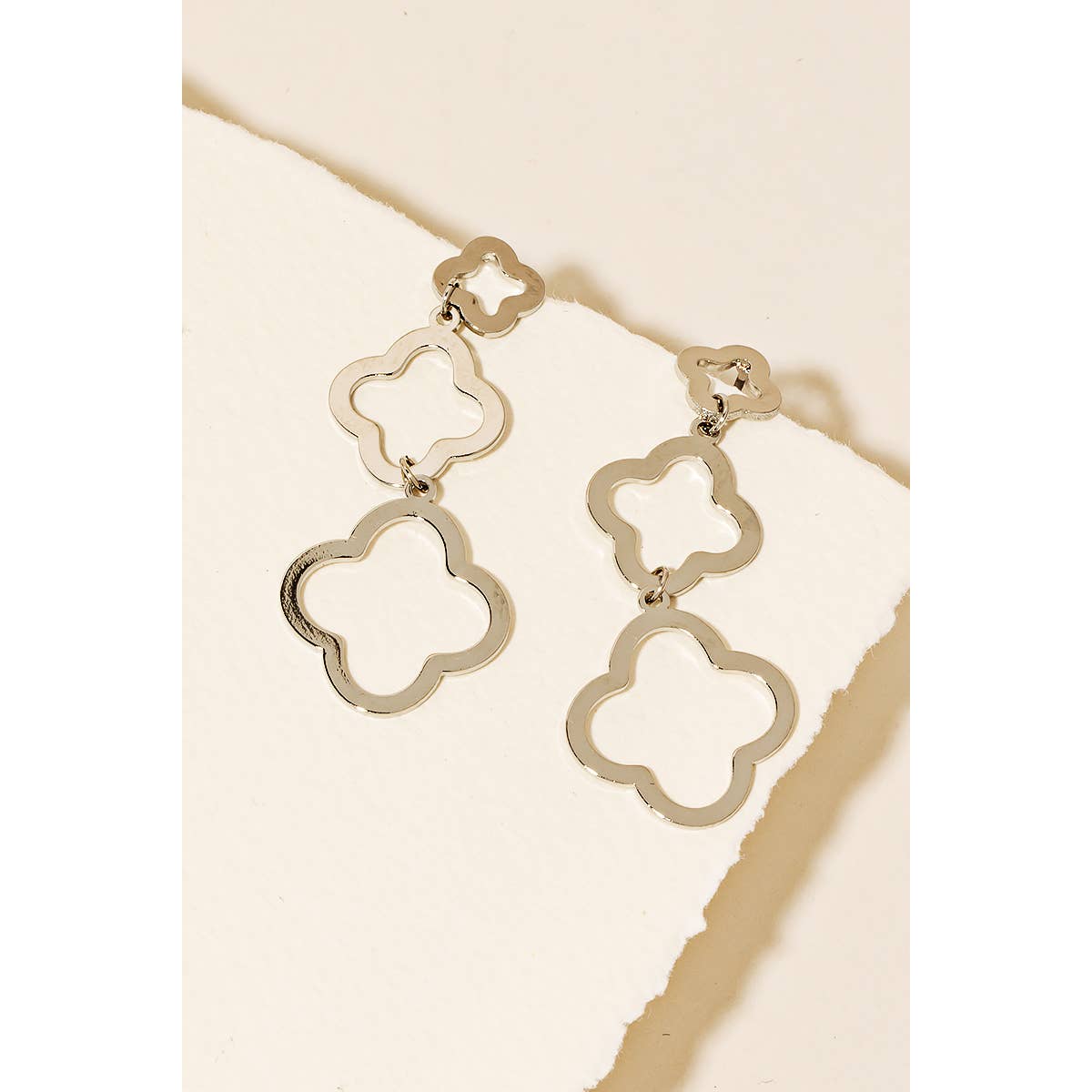 Tiered Metallic Clover Dangle Earrings: GD