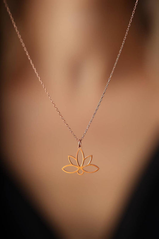 LOTUS NECKLACE